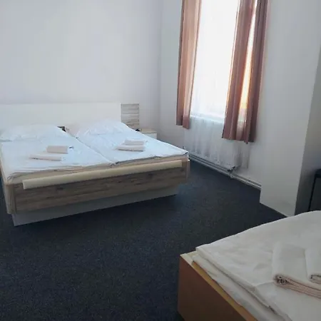 Pivovar Maly Janek - Restaurace, A Stany Hotel *