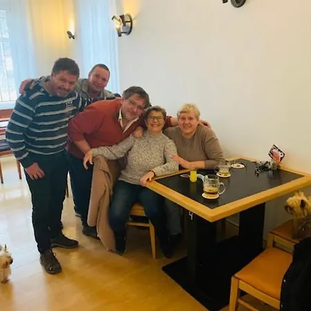 Pivovar Maly Janek - Restaurace, A Stany * Jince