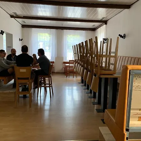 Отель Pivovar Maly Janek - Restaurace, A Stany Jince