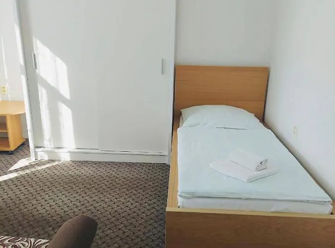 Hotel Pivovar Maly Janek - Restaurace, A Stany Jince