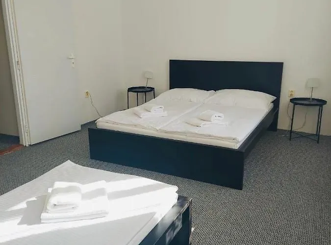 Pivovar Maly Janek - Restaurace, A Stany Ξενοδοχείο Jince